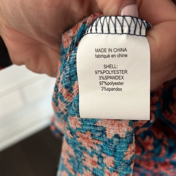 Melloday floral peplum top size large item 05-12 - Picture 5 of 5